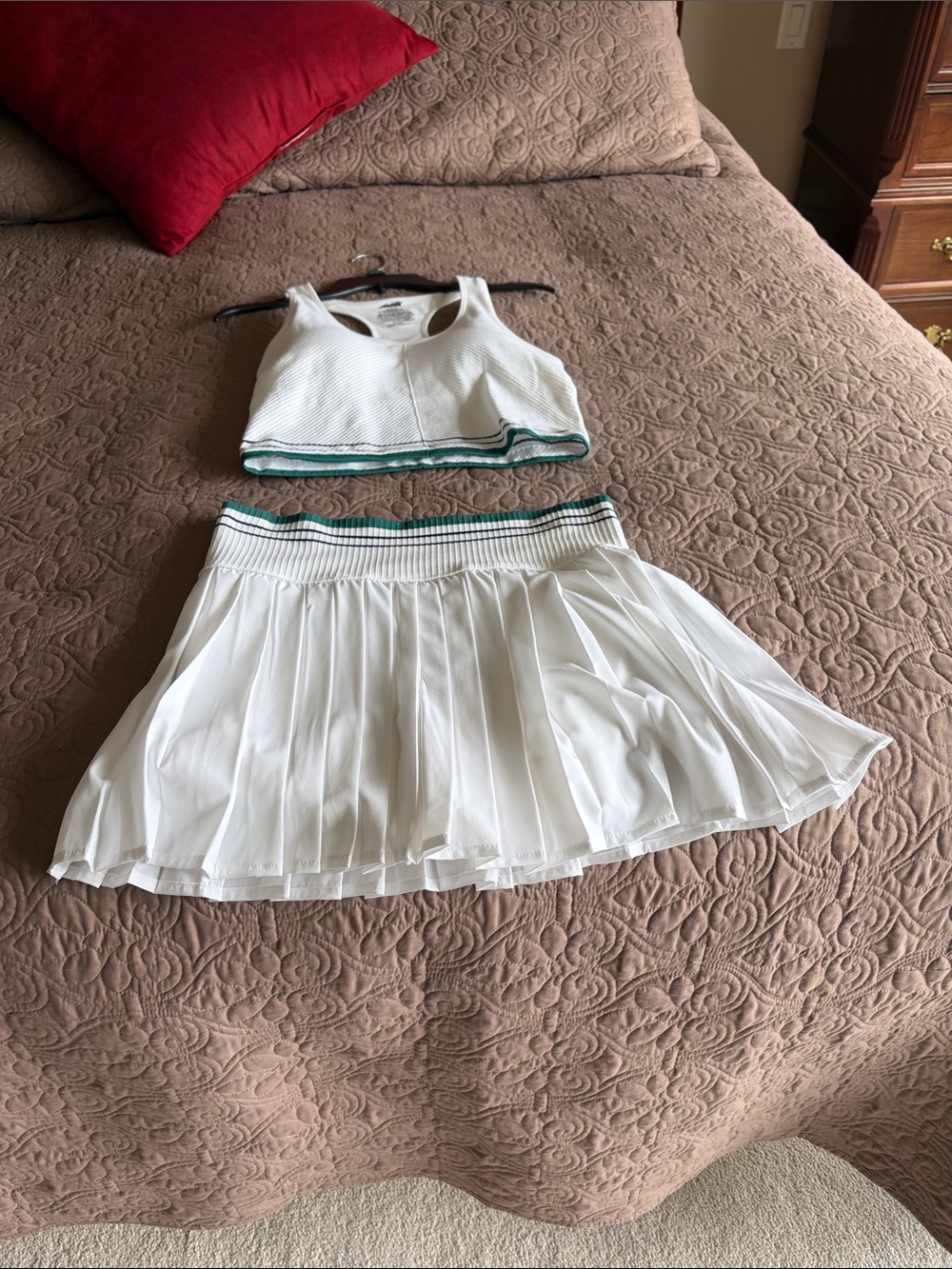 Avia White Two-Piece Pickleball/Tennis/golf Outfit with Green Trim